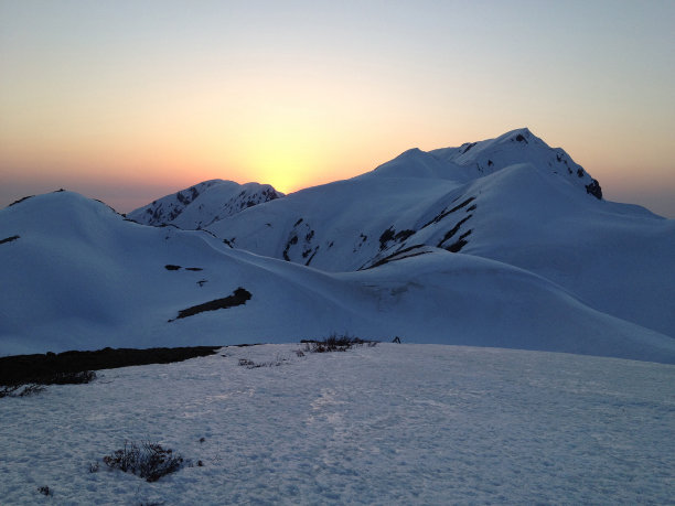 阿尔卑斯山，富山，日本图片下载