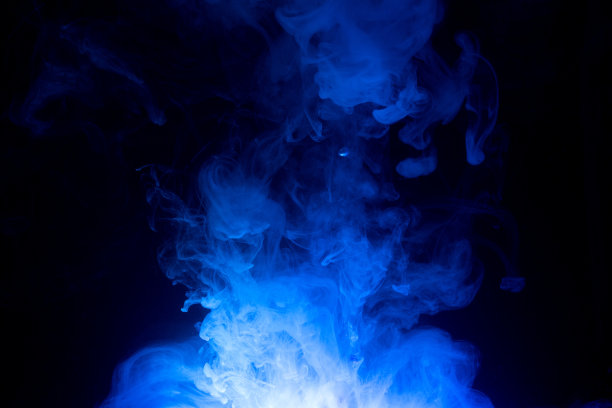 油漆在水中图片下载