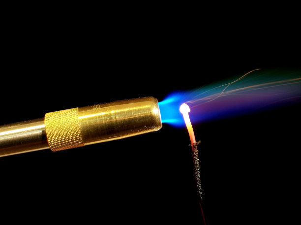 融化的金属图片下载