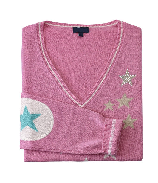 女式毛衣孤立在白色上。使用裁剪路径图片下载