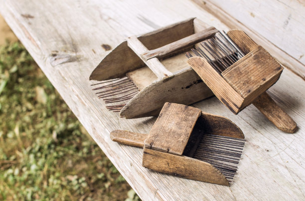 复古蓝莓矿车图片下载