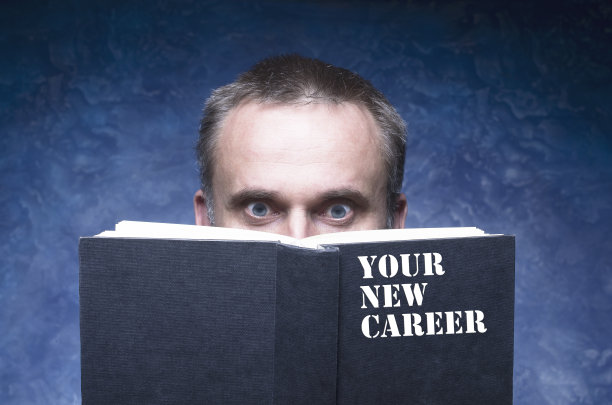 书的封面上写着你的新职业图片下载