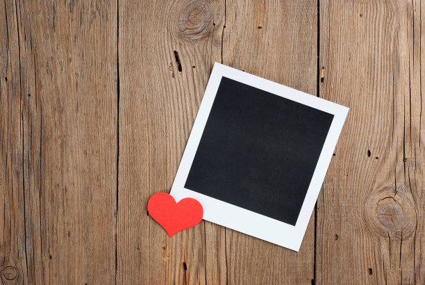 即时照片与纸心图片下载