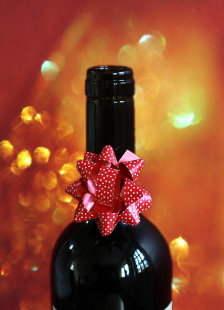 起泡葡萄酒的礼物图片下载
