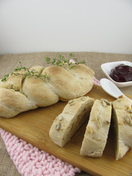 酵母辫与百里香图片下载