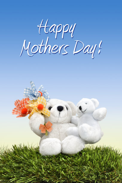 父母和孩子在阳光明媚的户外图片下载