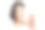 可爱健康的女人展示一杯牛奶(注意玻璃)。素材图片