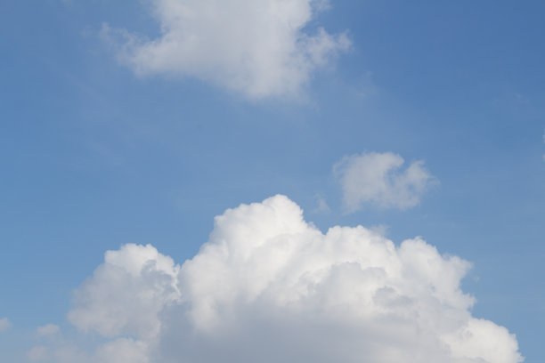 白色的白云图片下载