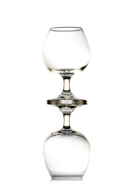 白兰地玻璃图片下载