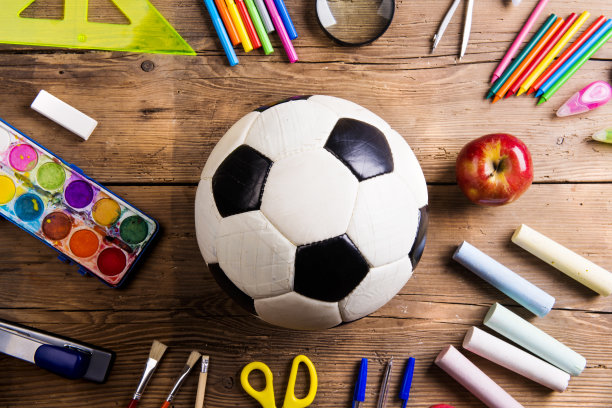 回到学校作文图片下载