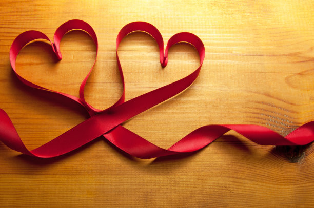 丝带的心图片下载
