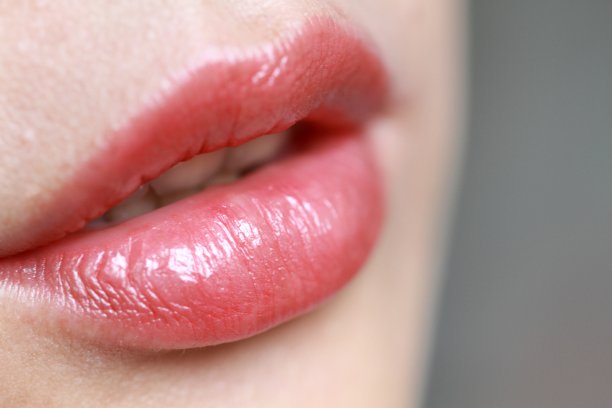 女人的嘴唇图片下载