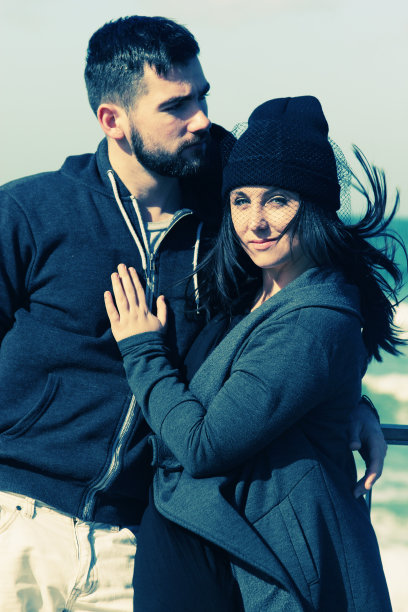 年轻的夫妇图片下载