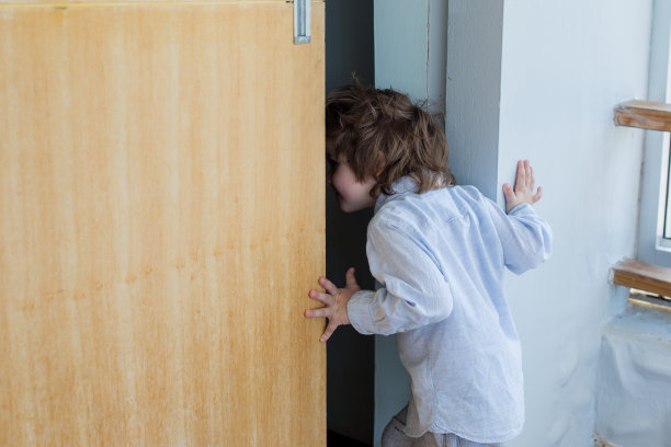 喂，有人吗?图片下载