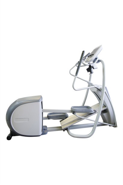 健身房内部有健身器材图片下载