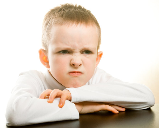 冒犯了男孩图片下载