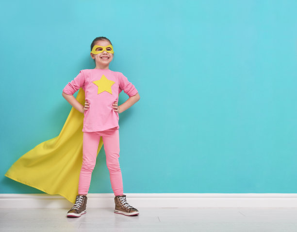 孩子扮演超级英雄图片下载