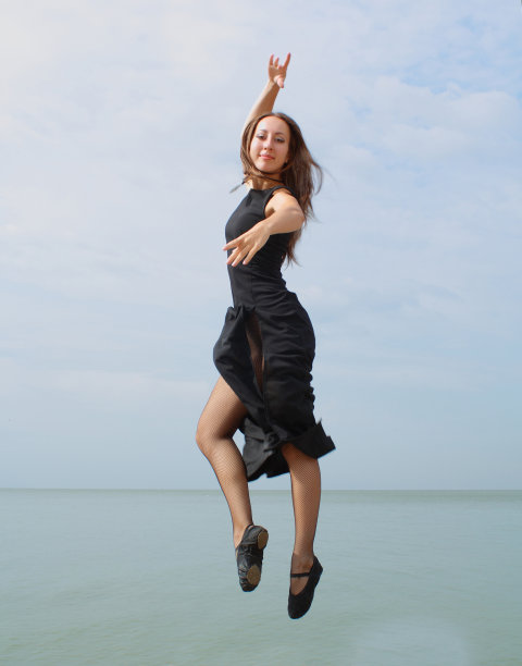 与天空共舞图片下载