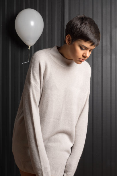 年轻的印第安女性图片下载