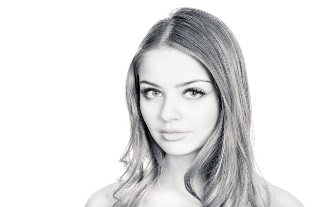 年轻漂亮的女人图片下载