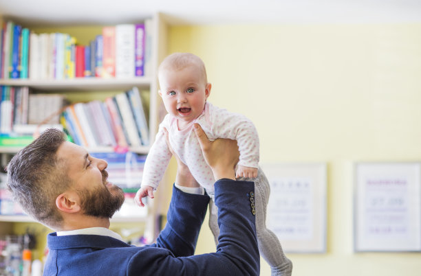 父亲和女儿图片下载