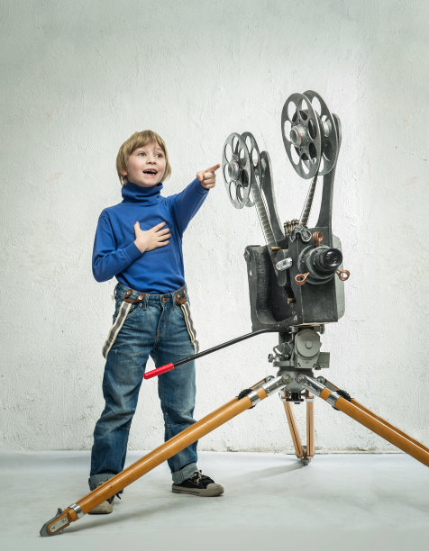 男孩和电影图片下载