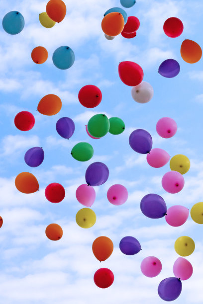 彩色气球飞行图片下载