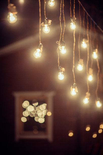 温暖的节日灯图片下载