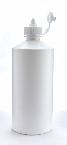 白色背景上的白色瓶子。图片下载