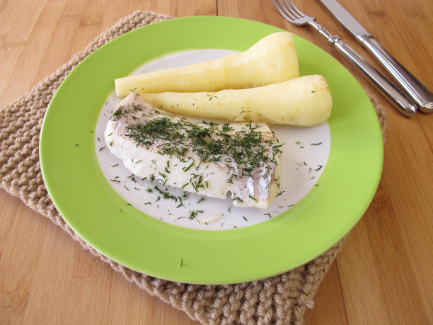 黑线鳕和防风草图片下载