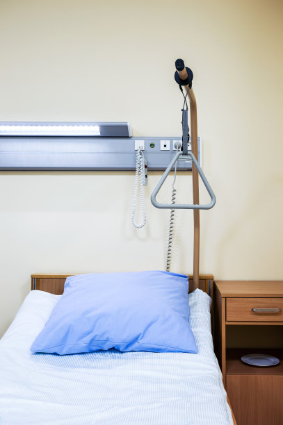 现代医院病床图片下载