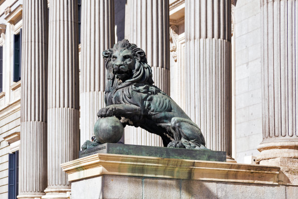 代表大会入口的狮子雕像图片下载