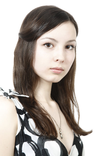 一个年轻漂亮的女人的肖像图片下载