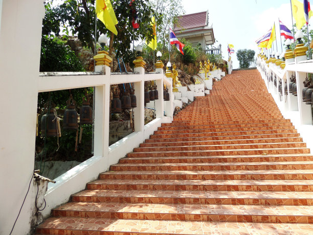 娜迦楼梯图片下载