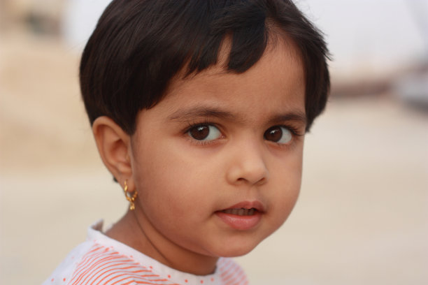 十几岁的女孩图片下载