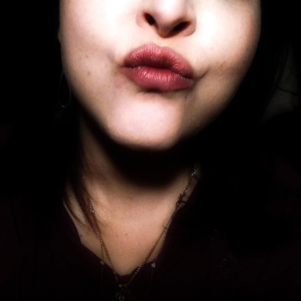 的嘴唇,吻图片下载