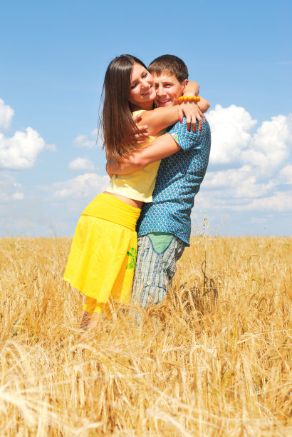 快乐的在一起图片下载