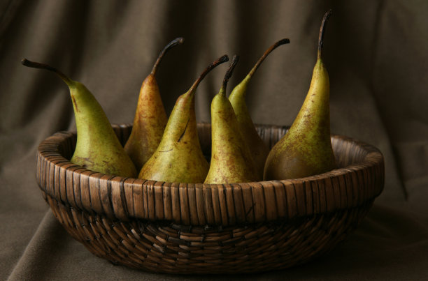 梨在篮子里图片下载