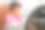 年轻女子在体育馆休息图片下载