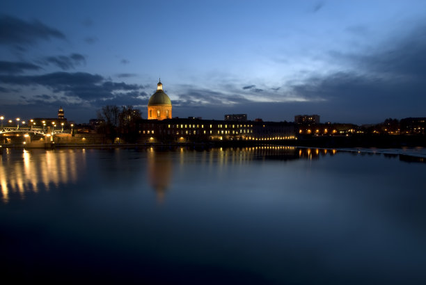 日落在Tolouse图片下载