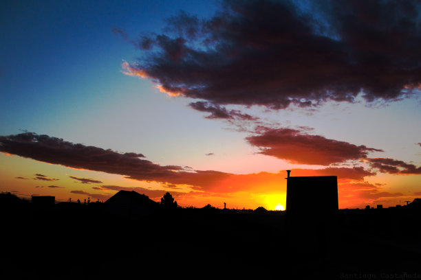 日落时的壮观天空景色图片下载
