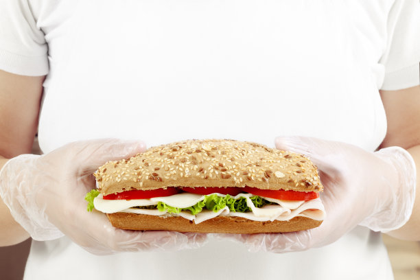 快餐在厨师手中图片下载