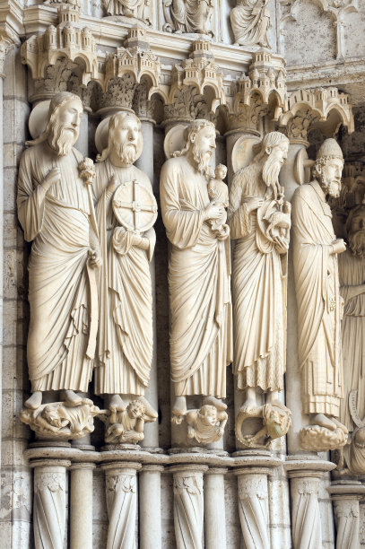 沙特尔(法国)——大教堂外观，近距离雕塑图片下载