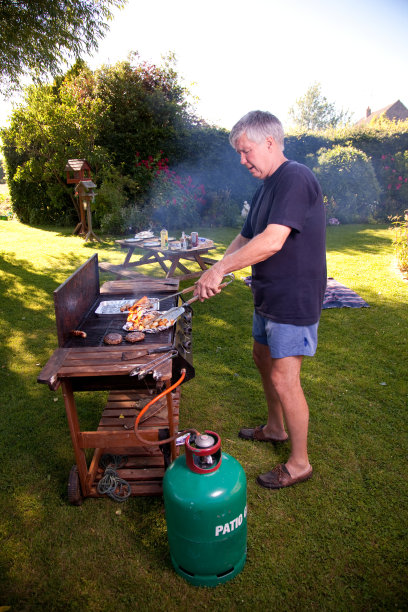 烧烤厨师图片下载