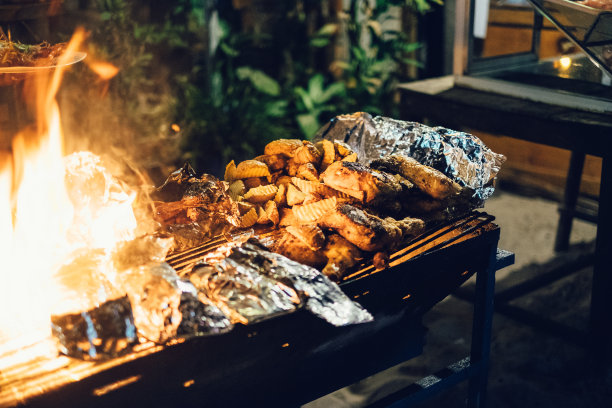柬埔寨Koh Rong岛的烧烤图片下载