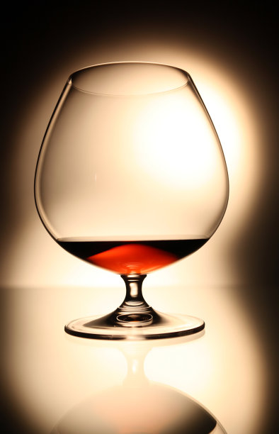 干邑白兰地酒图片下载