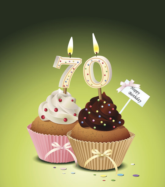 带70号蜡烛的生日蛋糕图片下载