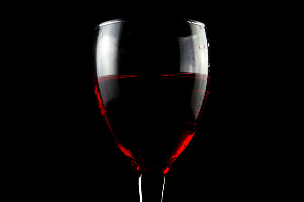 红酒杯图片下载
