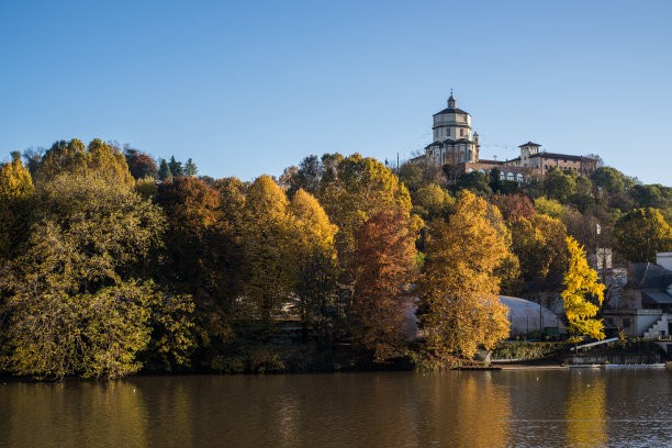 Santa Maria di Monte dei Cappuccini 教堂在都灵，意大利图片下载