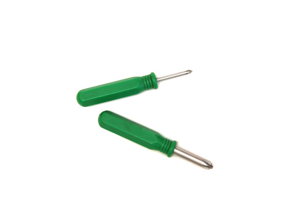 白色背景上的绿色小螺丝刀图片下载